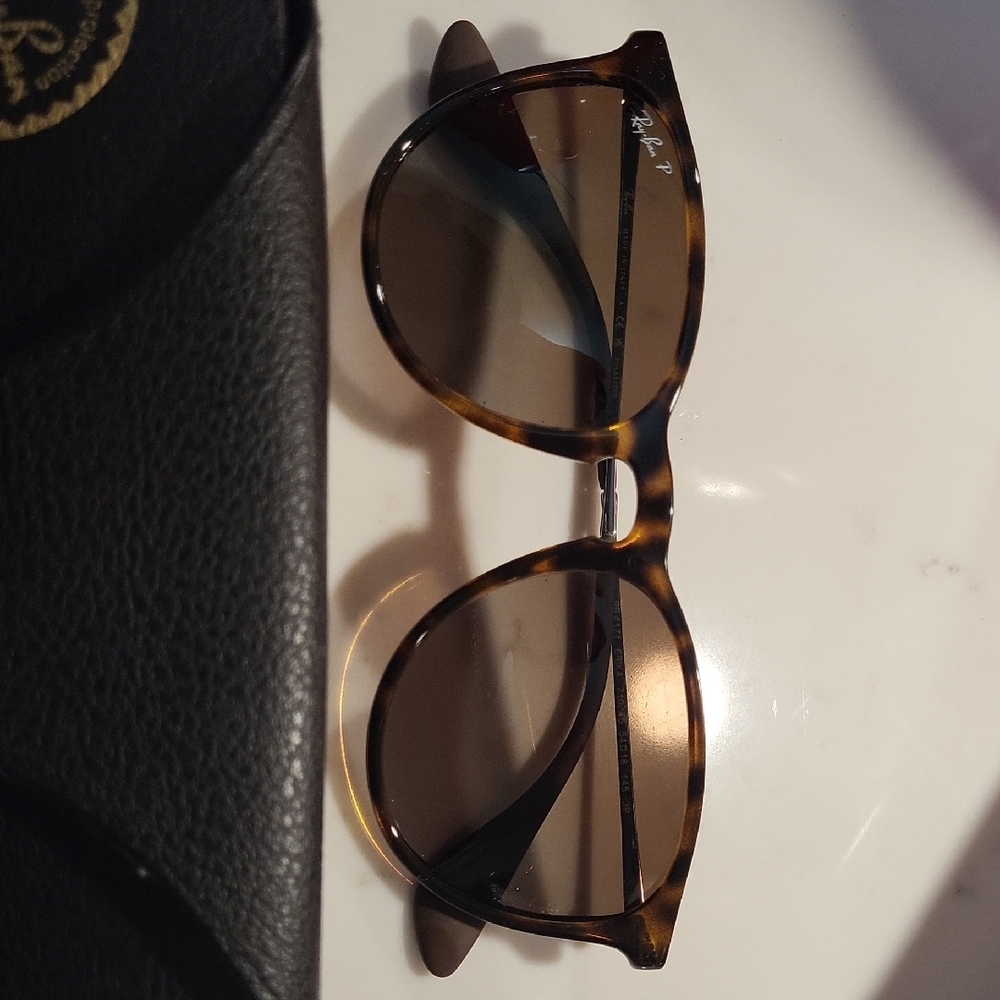 Ray-Ban P Erika Polarized Brown Tortoise Sunglasses with Black Case - Picture 4 of 4